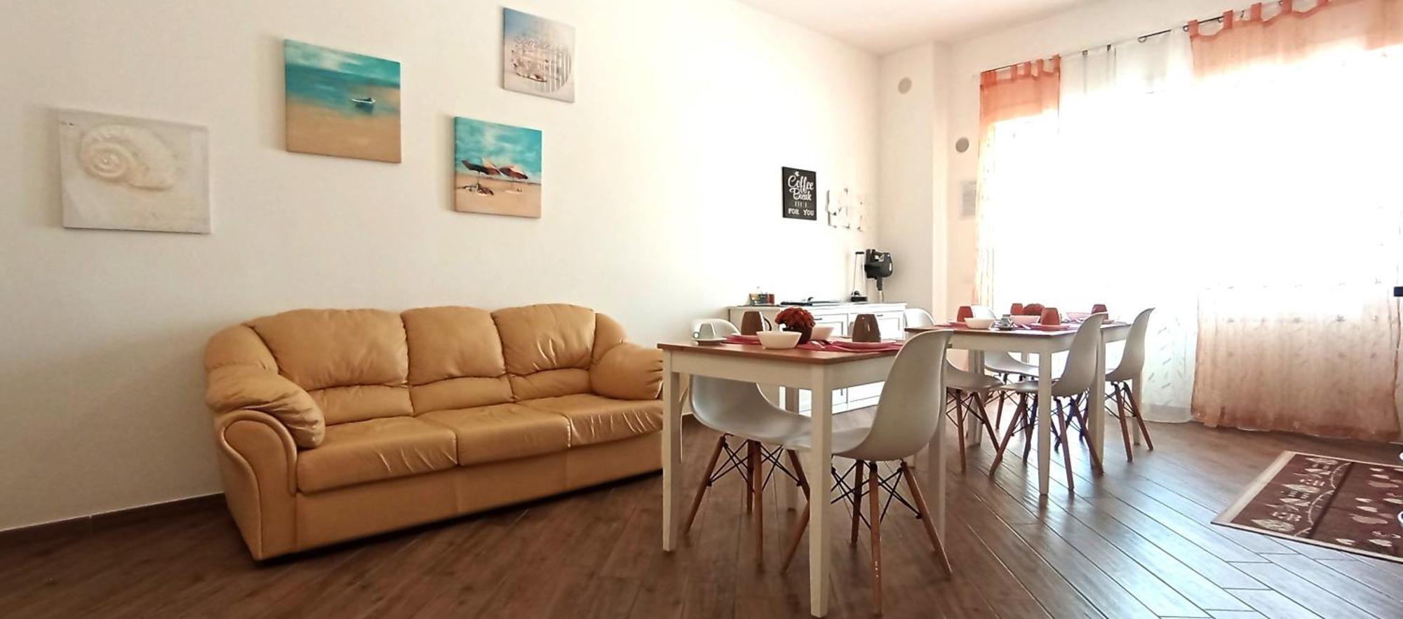 B & B Civico 6 Rooms ซาแลร์โน ภายนอก รูปภาพ